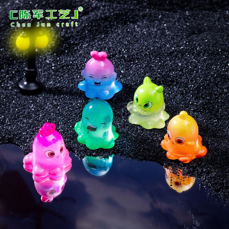 Phụ Kiện Tiểu Cảnh 跨境新品微景观创意夜光彩虹怪兽萌粒 DIY装饰品挂配件迷你小摆件