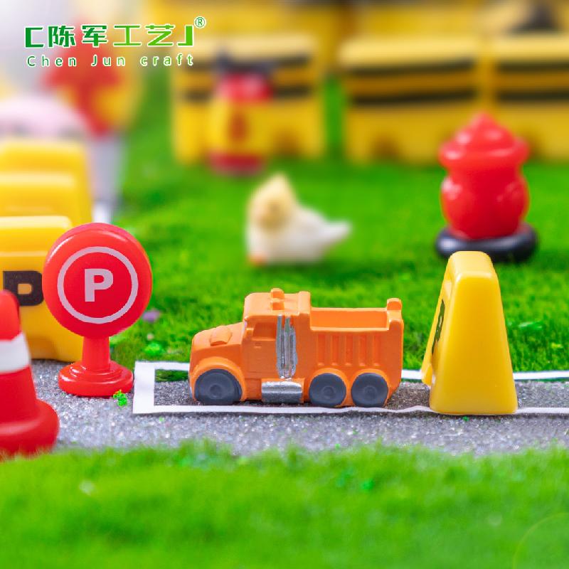 Phụ Kiện Tiểu Cảnh 微景观创意迷你Q版汽车交通工具标识DIY装饰品配件微缩场景小摆件