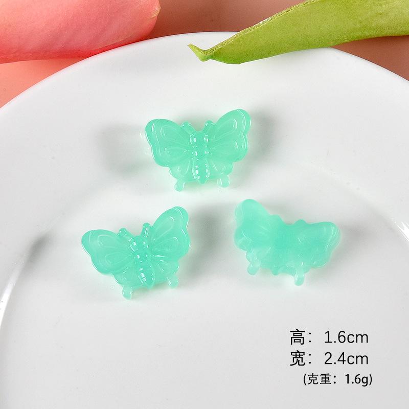宝绿色蝴蝶