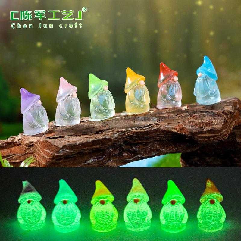 Phụ Kiện Tiểu Cảnh 跨境新品微景观创意夜光复活节老人萌粒 DIY装饰品配件迷你小摆件