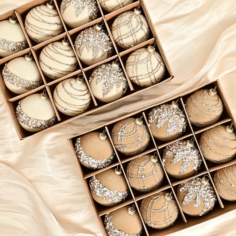 Trang Trí Noel Trang trí Noel: Bóng nhung 6cm, gắn đá, trang trí tinh tế